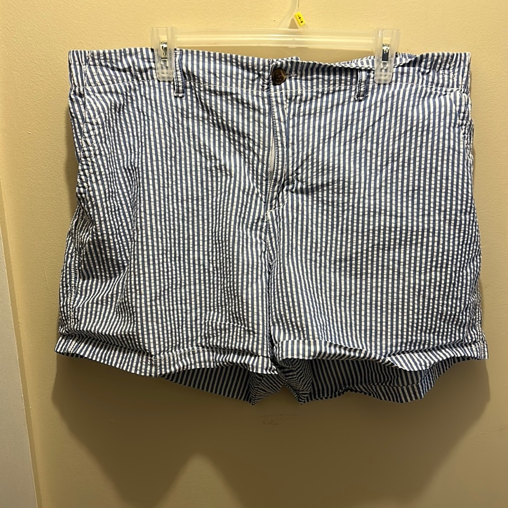 Old Navy striped shorts size 2X